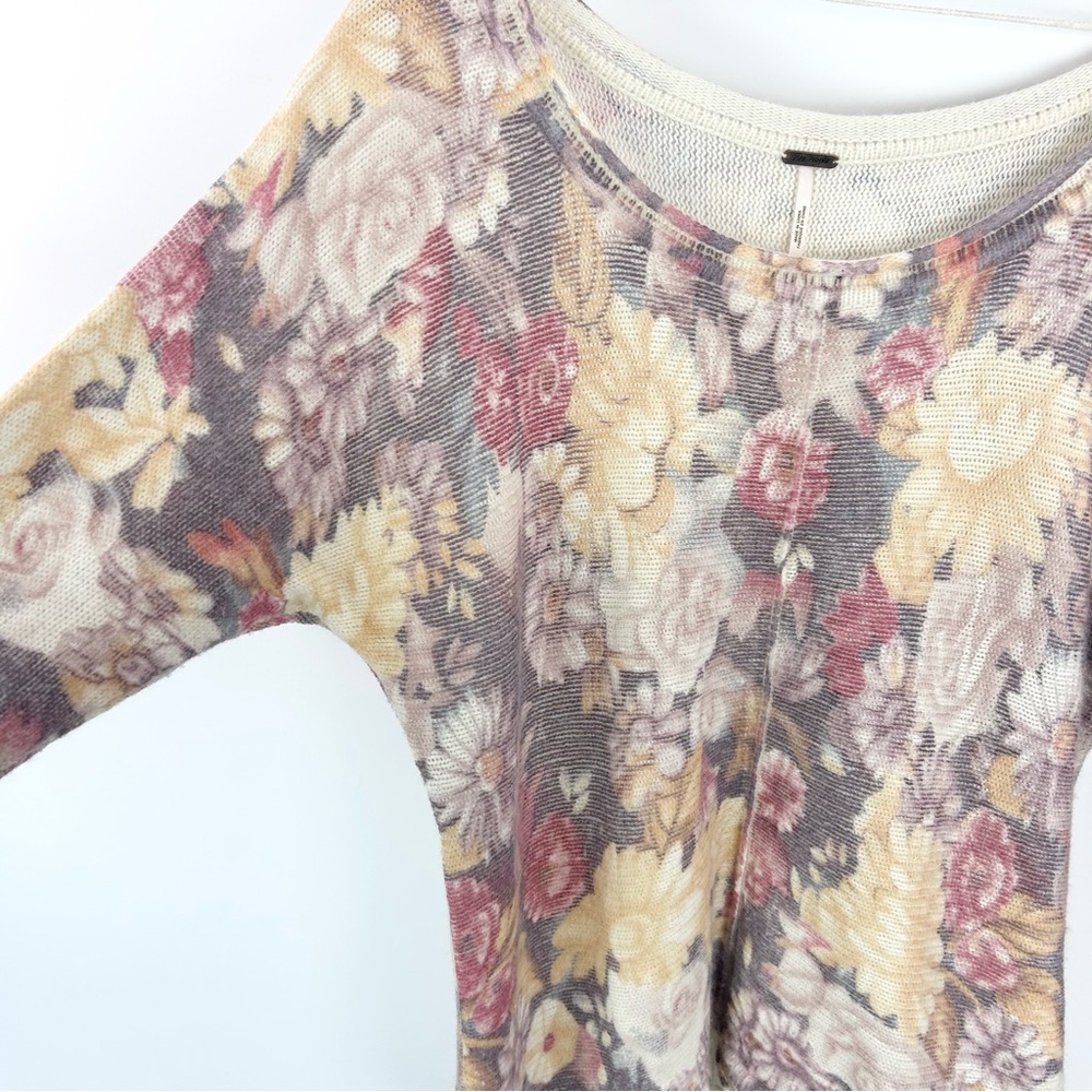 Free People Flower Bomb Distressed Floral Sweater‎ - Picture 6 of 6